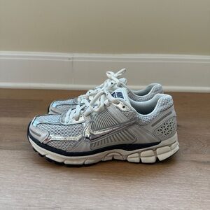 Nike Zoom Vomero 5